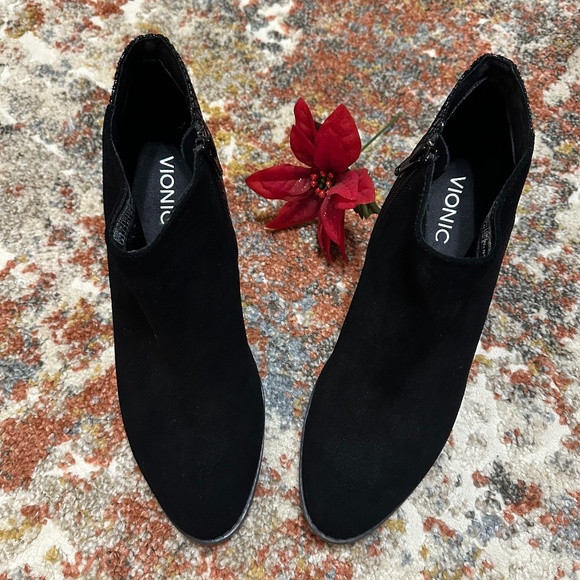 Vionic Black Orthotic Suede & Snake Ankle Boots Size 9 - Picture 9 of 12